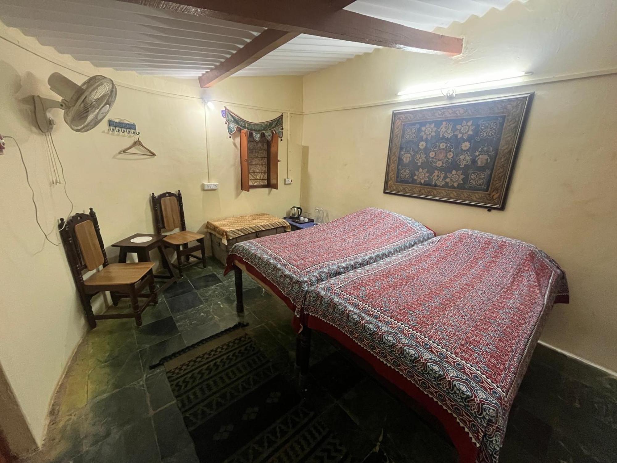 Sharad Baug Homestay Bhuj Exterior foto